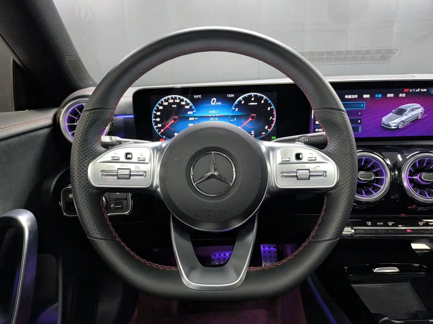 MERCEDES-BENZ CLA