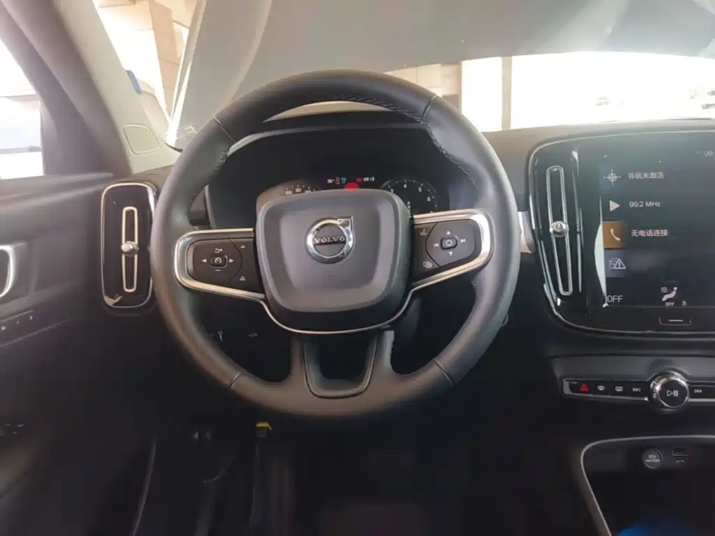 Volvo XC40 2022 2022 Model T4 AWD Smart Drive Fashion Edition
