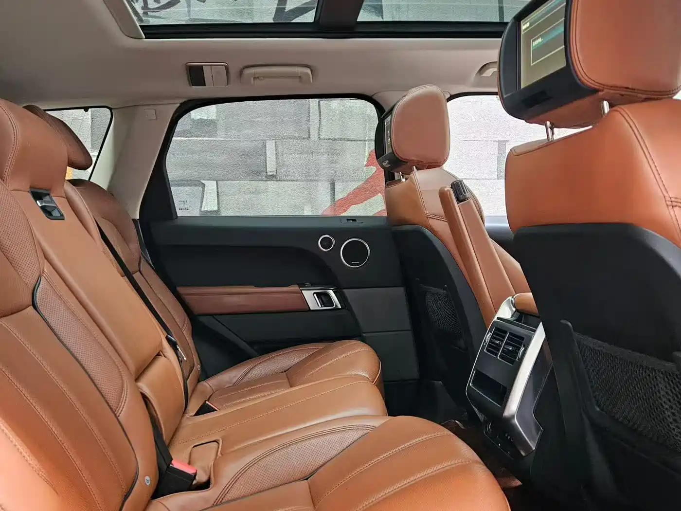 Land Rover Range Rover Sport 2016 Model 3.0 SC V6 HSE фото 10