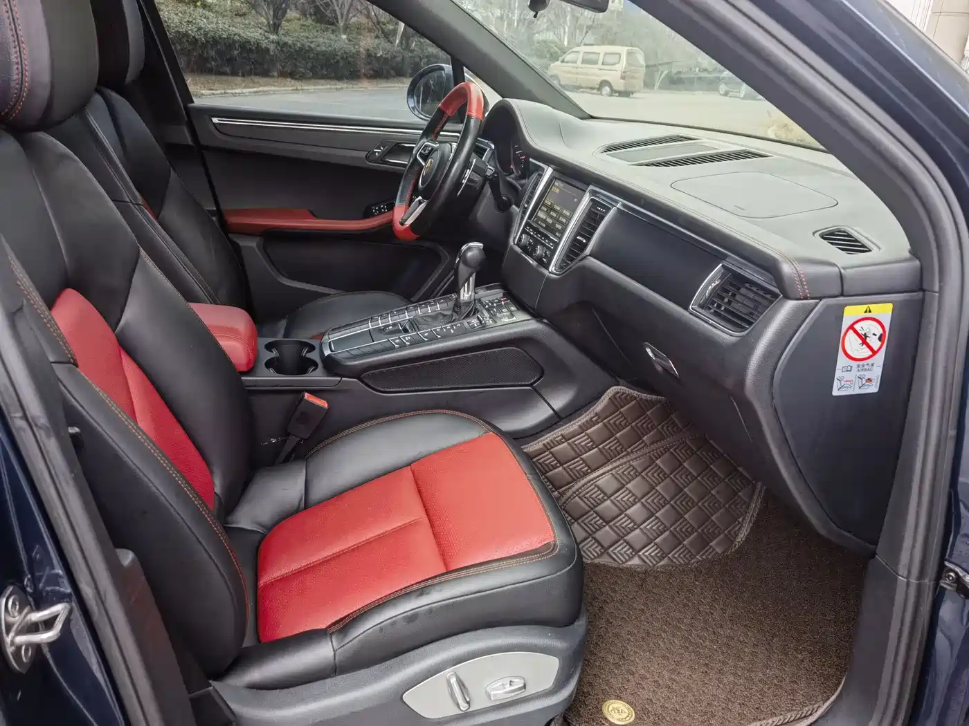 Porsche Macan 2016 Macan 2.0T фото 16