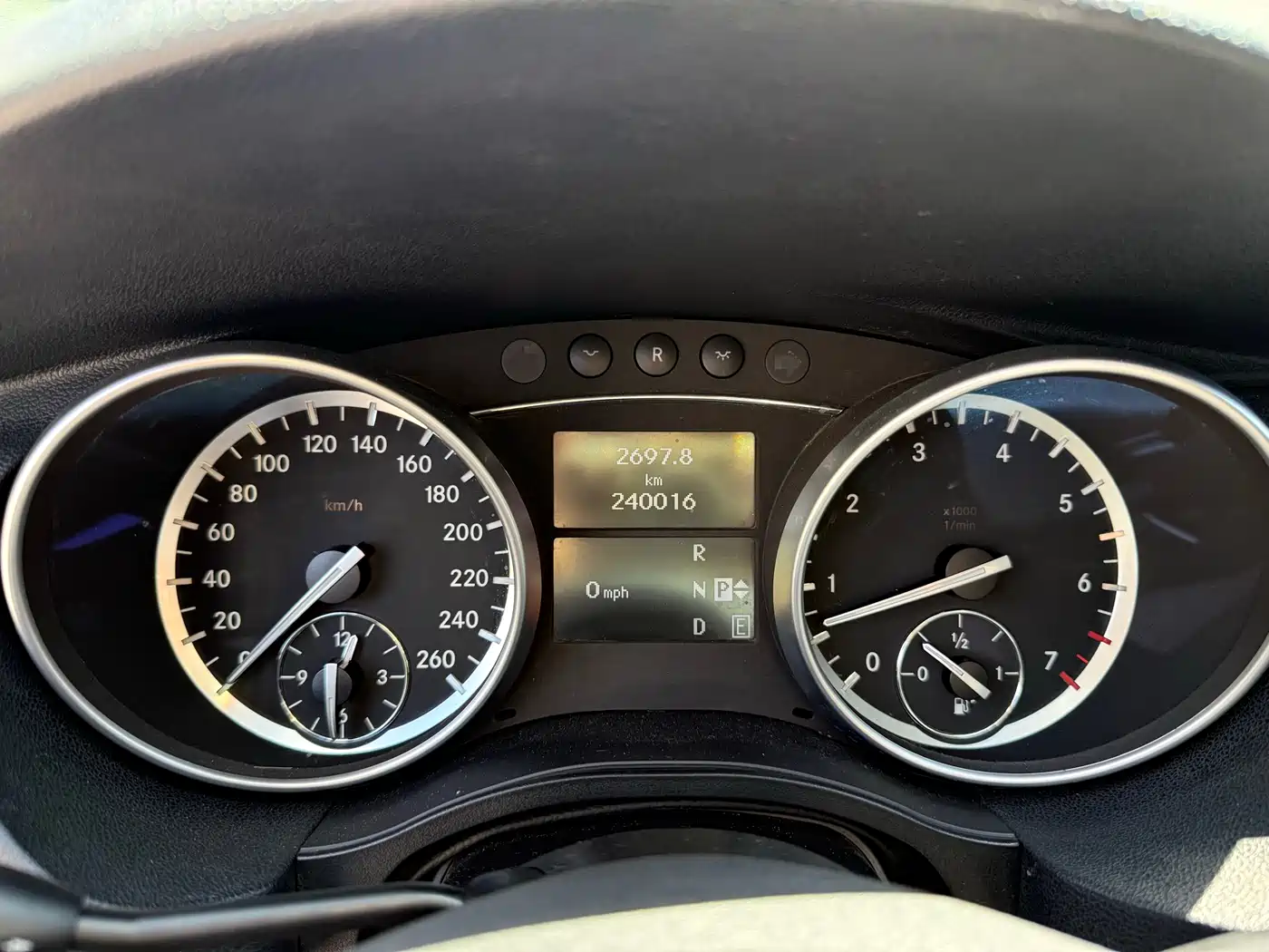 Mercedes-Benz R-Class 2017 R 320 4MATIC Business Collector's Edition фото 6