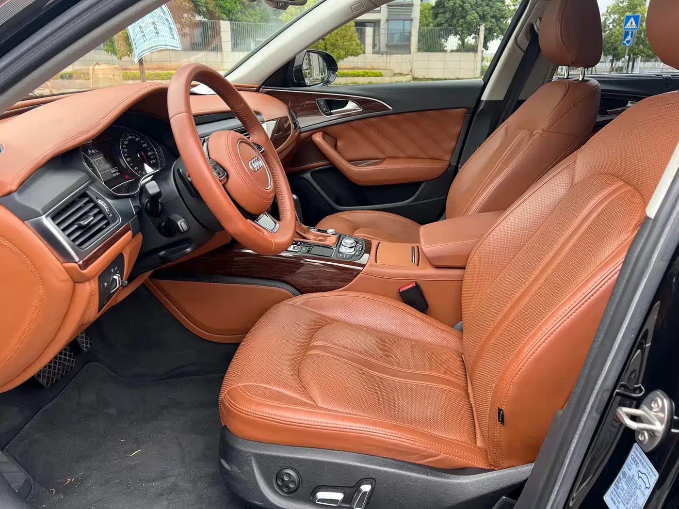 Audi A6L 2018 30th Anniversary 30 FSI Style фото 4