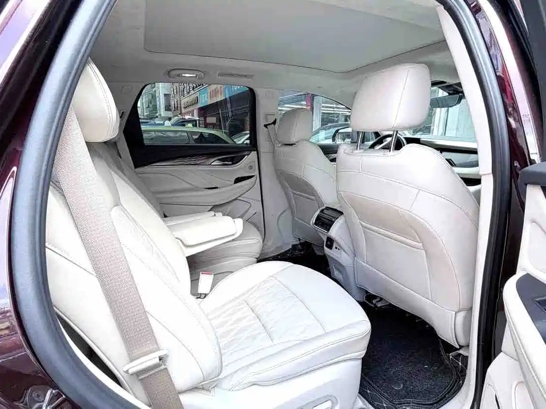 Buick Enclave 2022 2022 652T 4WD Avenir 6-Seater