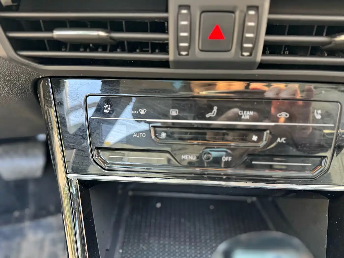 Volkswagen Passat 2025 Outstanding 380TSI Starlight Dragon Soaring Edition фото 21