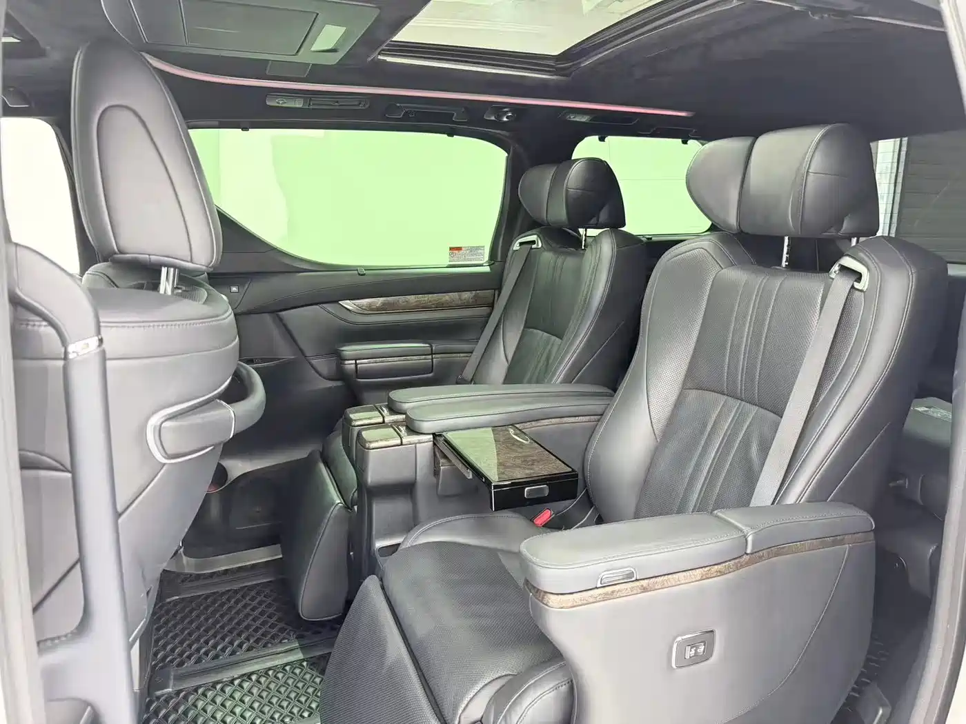 Toyota Alphard 2021 Hybrid 2.5L Premium фото 7