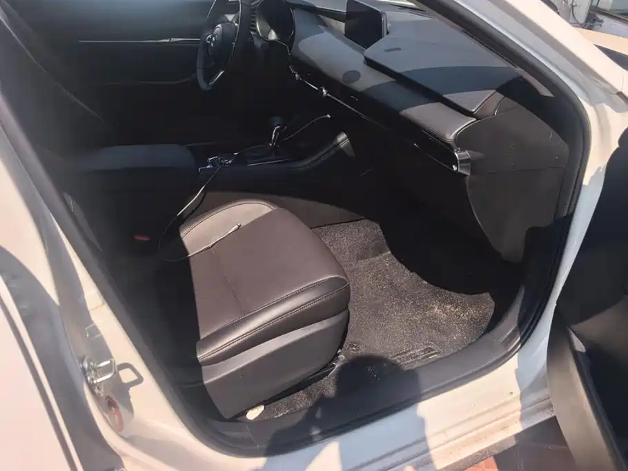 Mazda Mazda3 Axela 2026 2024 2.0L Automatic Premium Wisdom Edition