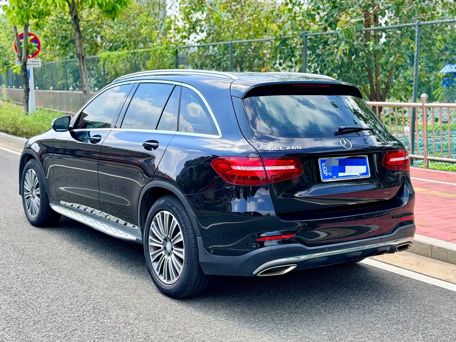 Фото 4 - Mercedes-Benz GLC