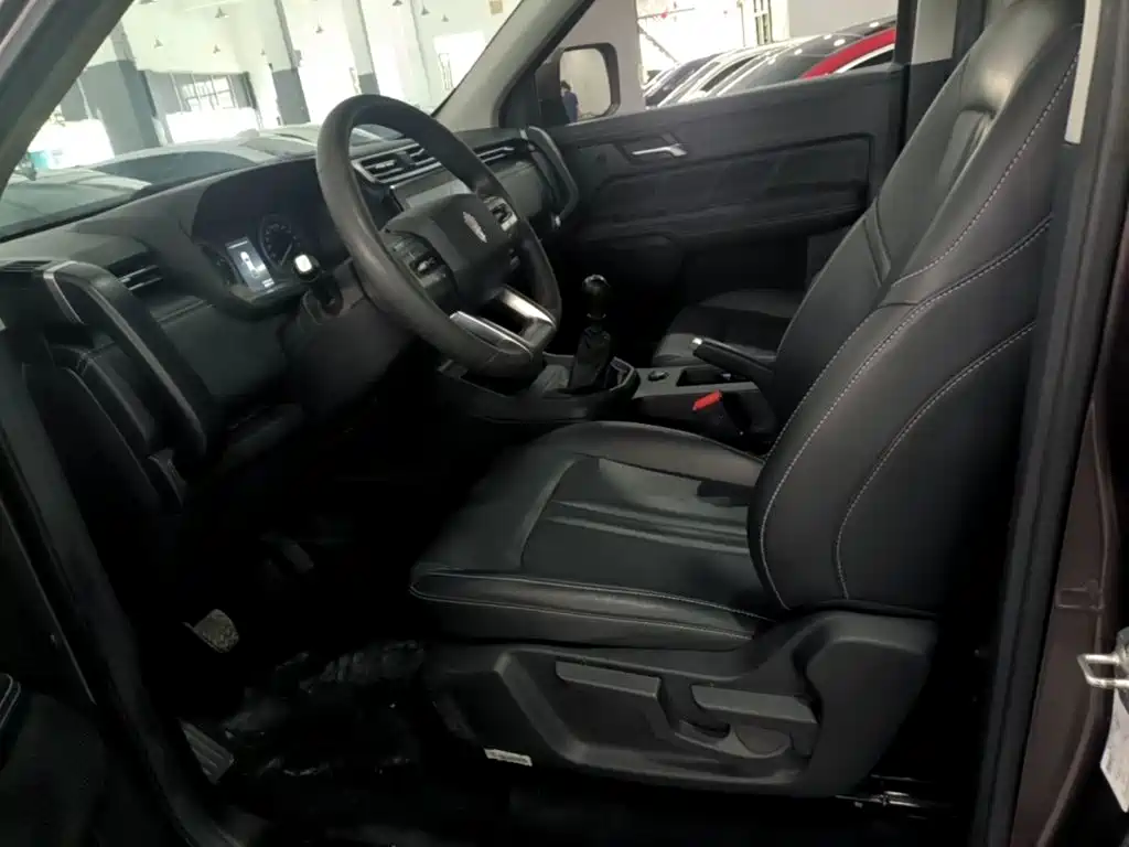 Jiangling Dadao 2023 2023 All-rounder 2.3T Diesel Manual 2WD Long Wheelbase Comfort Edition