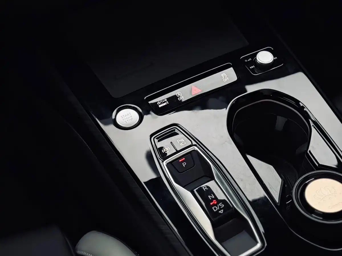 Audi A5L 2025 2.0T Sport Edition Plus фото 6