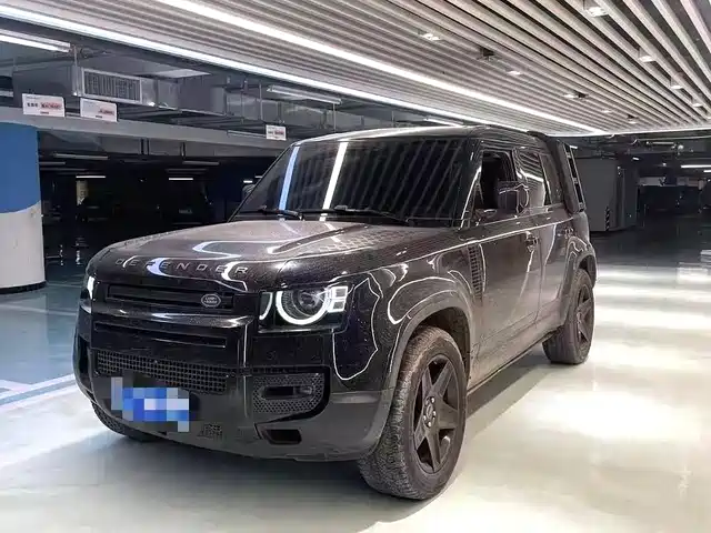 Land Rover Defender 110 P400 HSE
