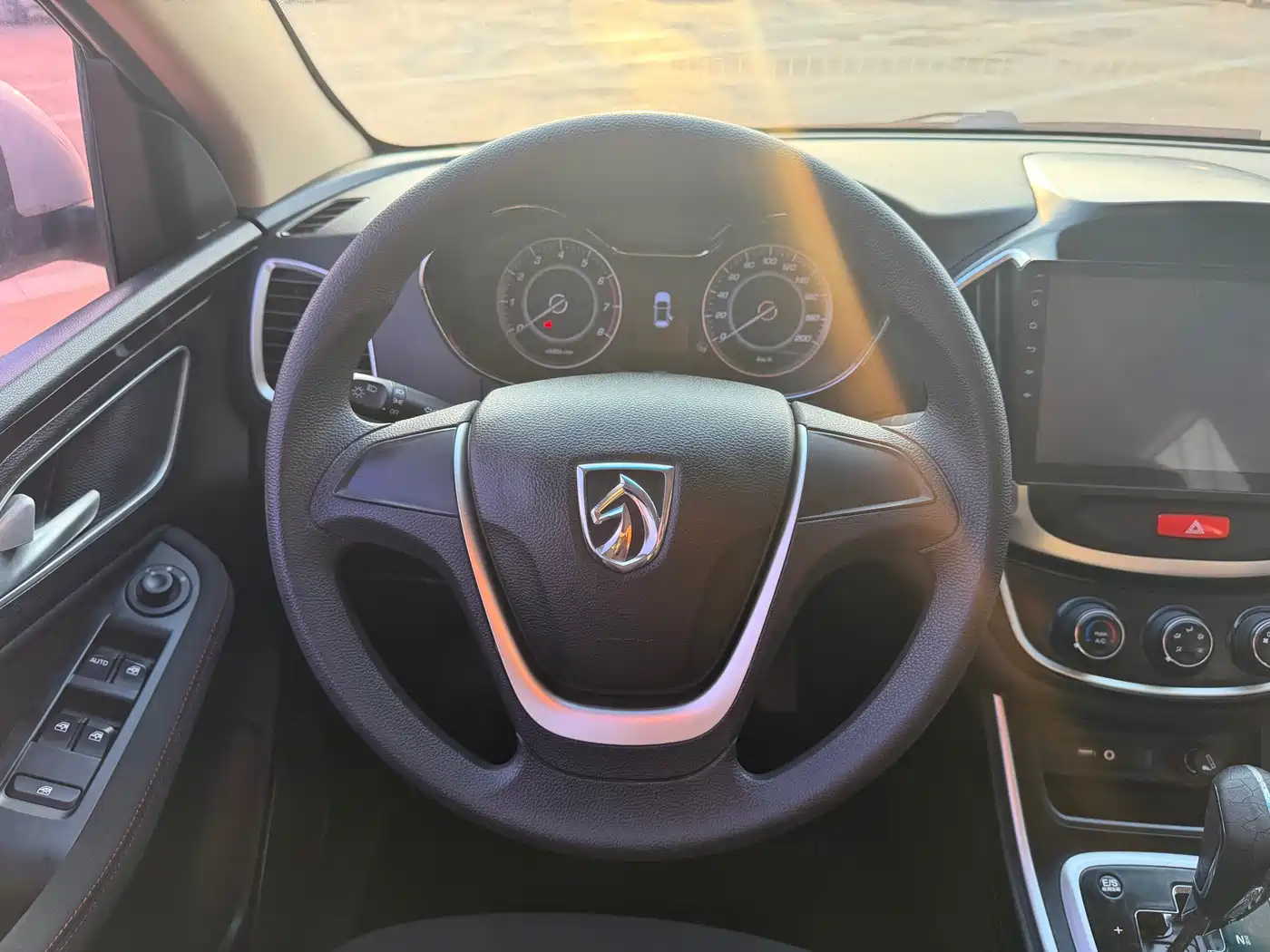 Baojun 560 2017 2017 1.8L iAMT Comfort