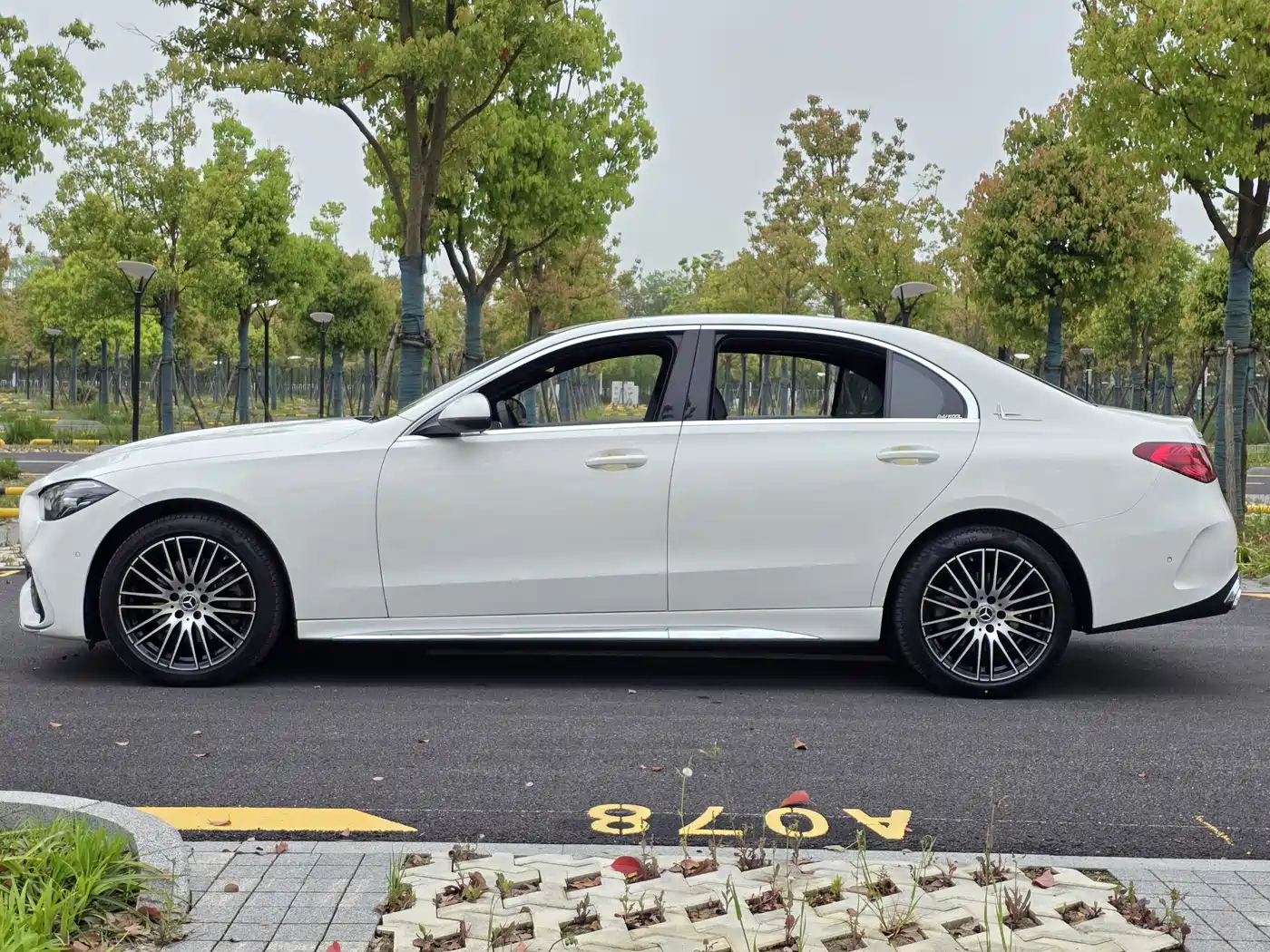 Mercedes-Benz C-Class 2024 C 200 L Sport Edition фото 7