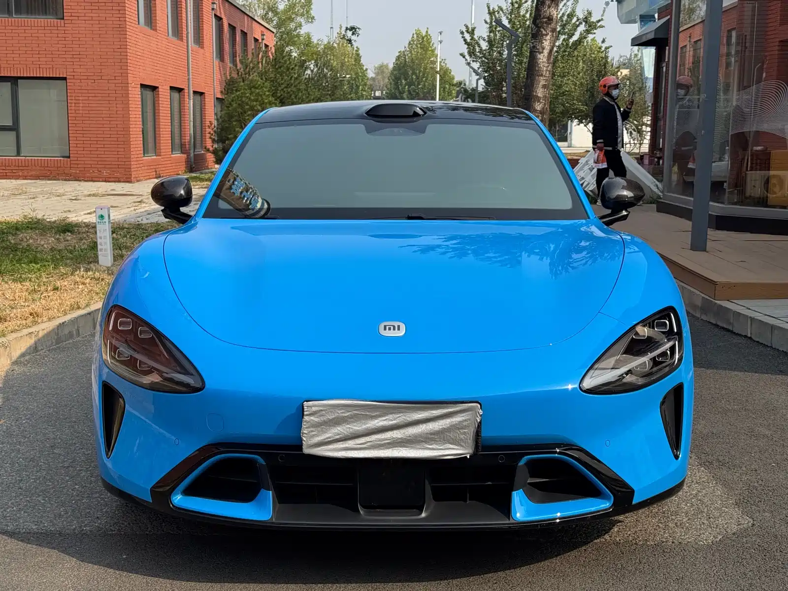 Фото 2 - Xiaomi SU7