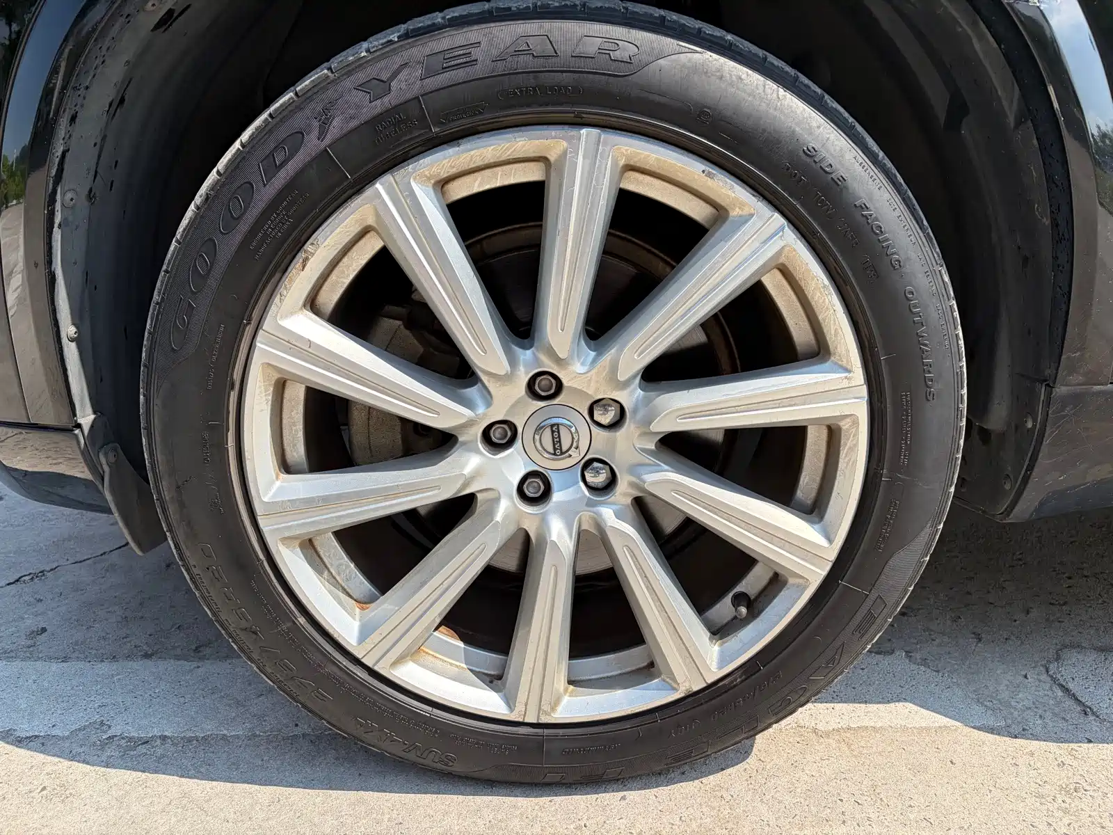 Фото 22 - Volvo XC90
