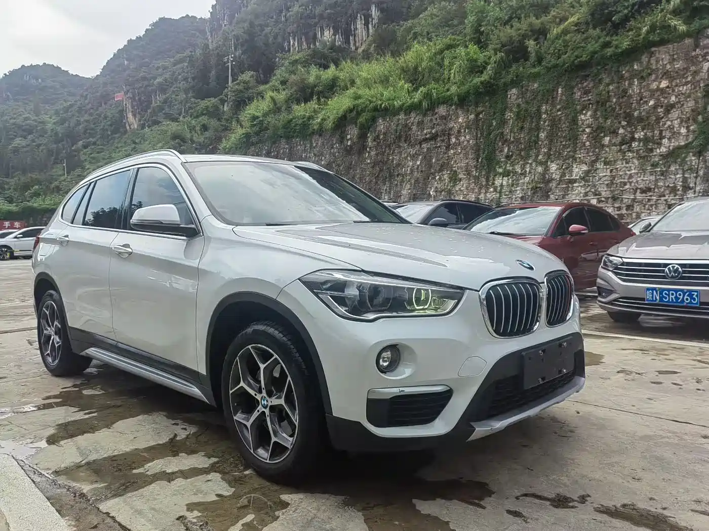 BMW X1 2019 xDrive20Li Premium Model фото 3
