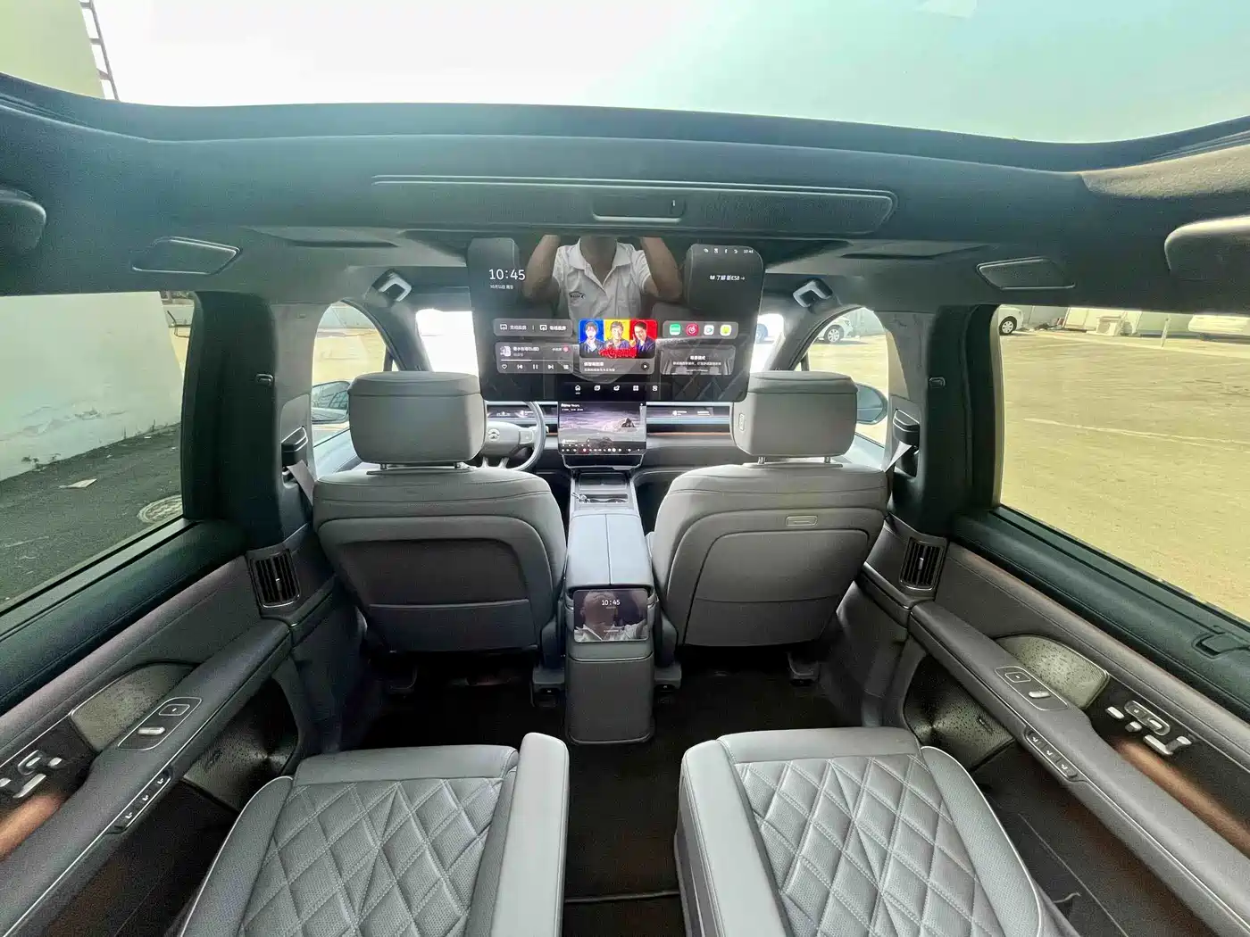 NIO ES8 2026 2025 Model 6-Seat Executive Luxury Edition