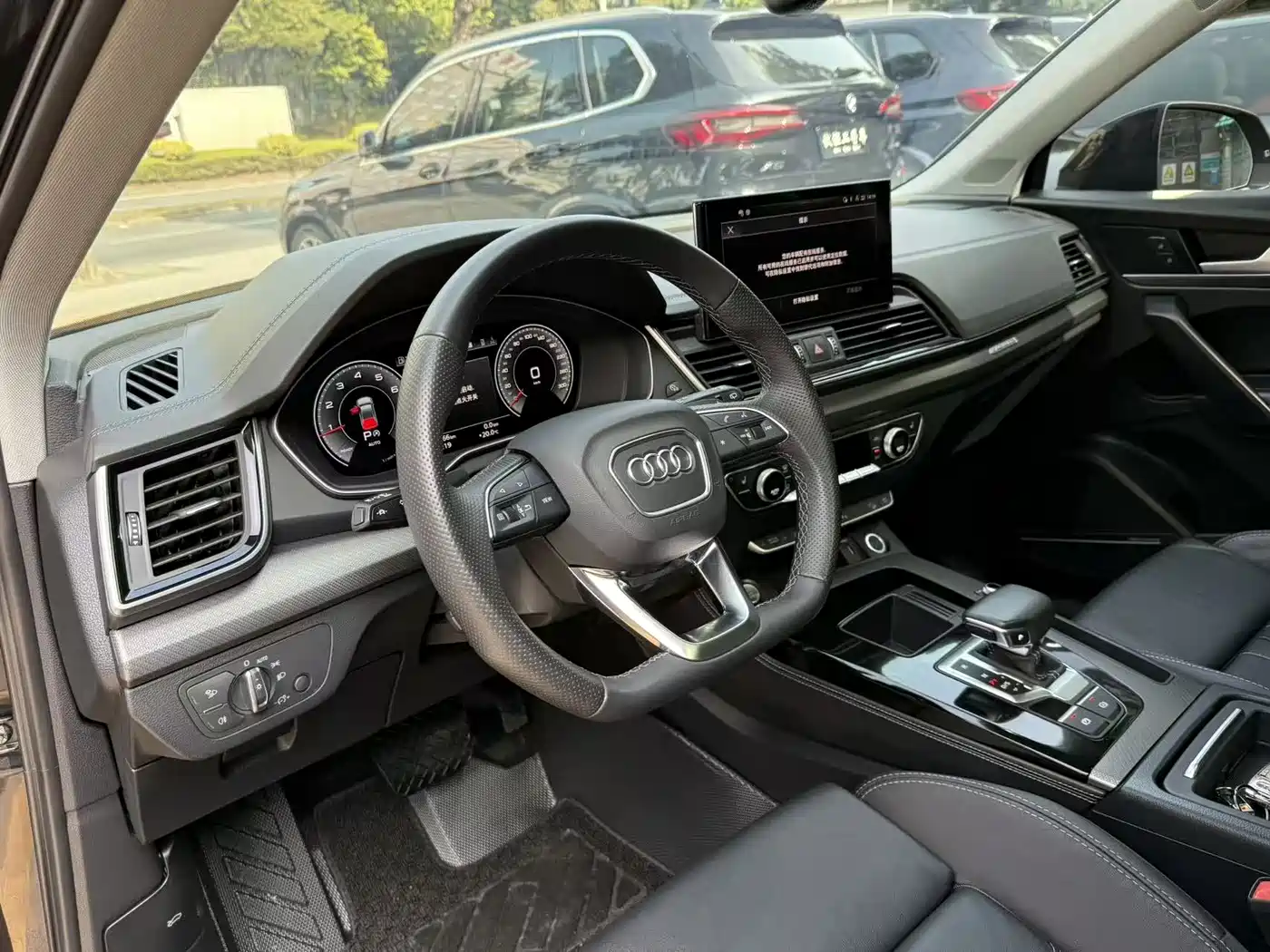 Audi Q5L 2023 45T Luxury Dynamic фото 10