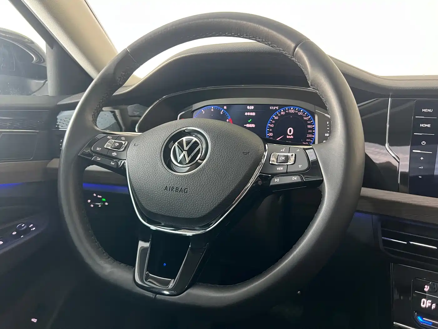 Volkswagen Passat 2020 Facelift 330TSI Luxury China VI фото 13