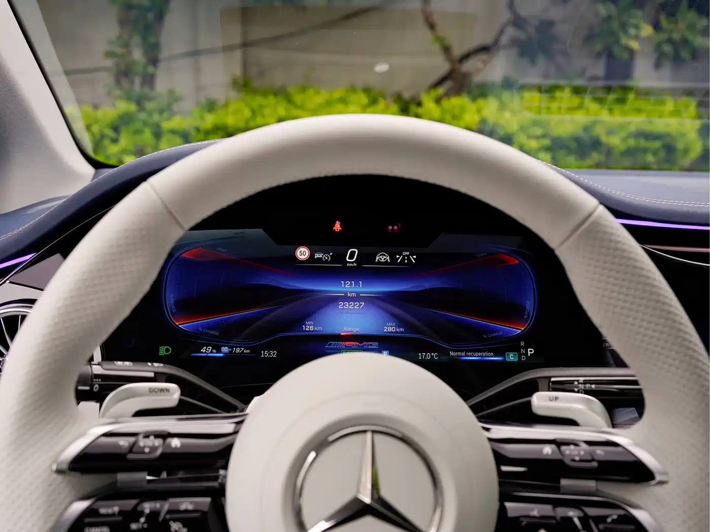 MERCEDES-BENZ EQE AMG