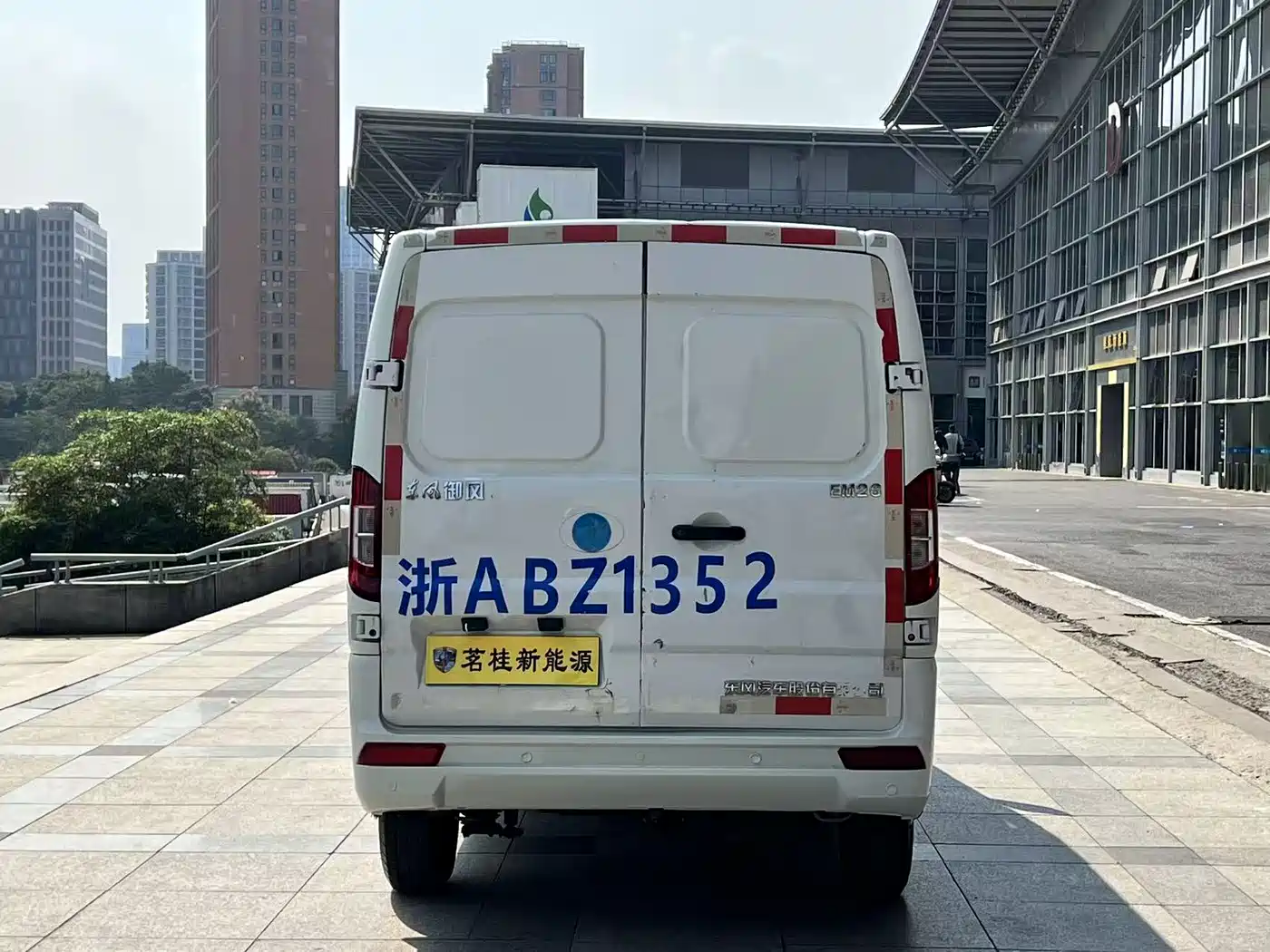Dongfeng Yufeng Yufeng EM26 2023 2023 Standard Edition 41.472kWh Henan Lithium