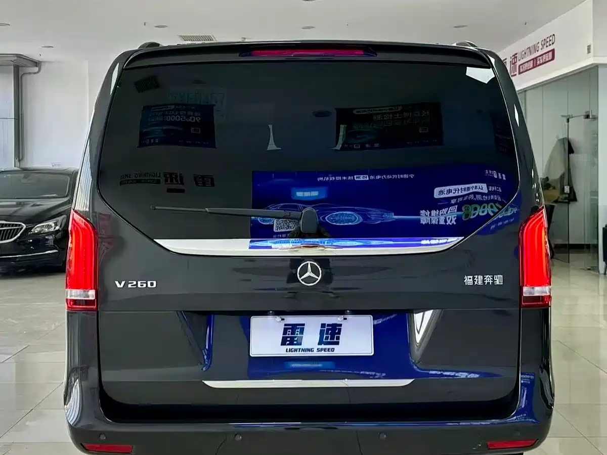Mercedes-Benz V-Class 2022 V 260 Prestige Edition фото 4