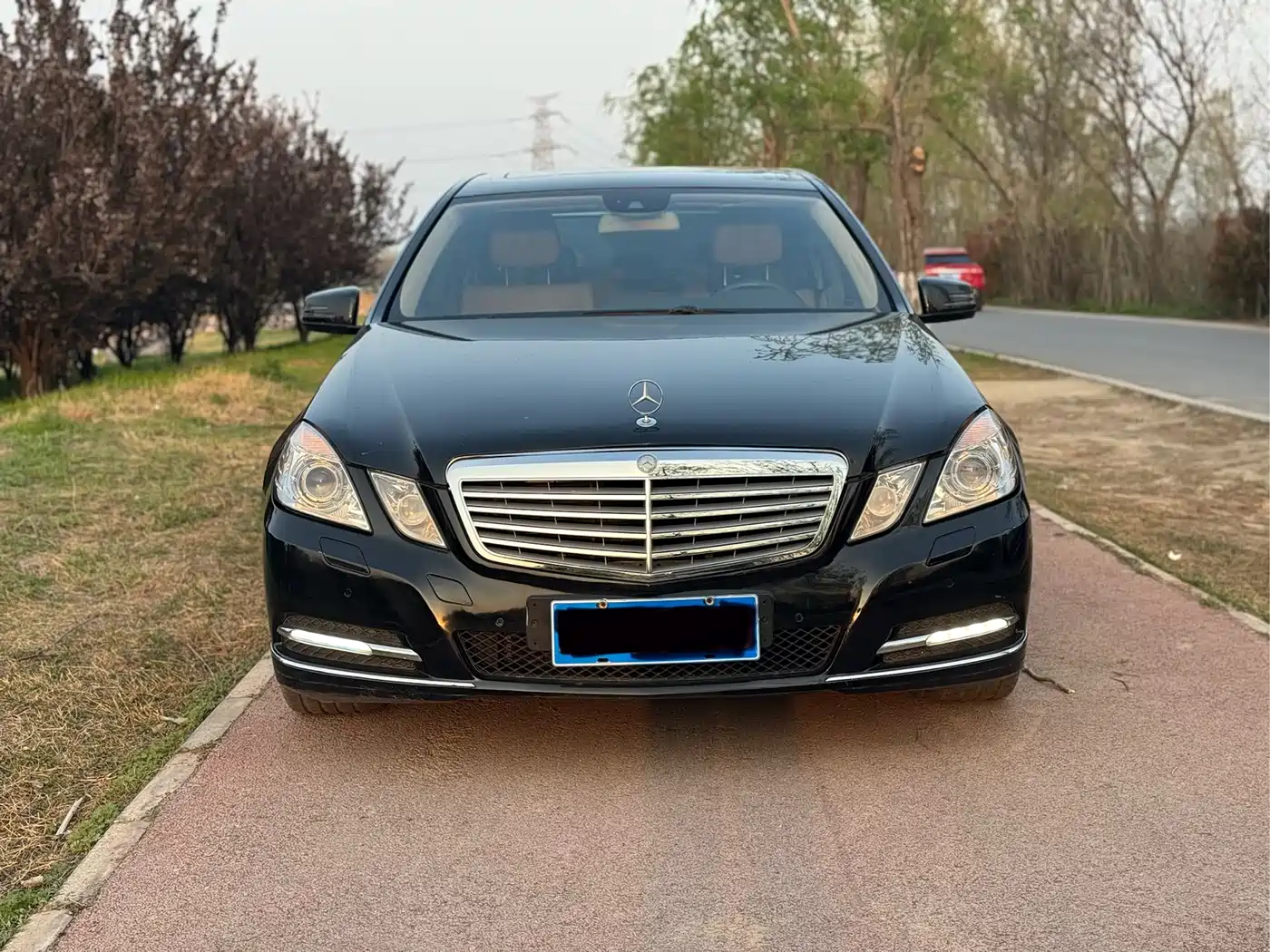 Mercedes-Benz E-Class 2012 E 300 L Elegance Model фото 2