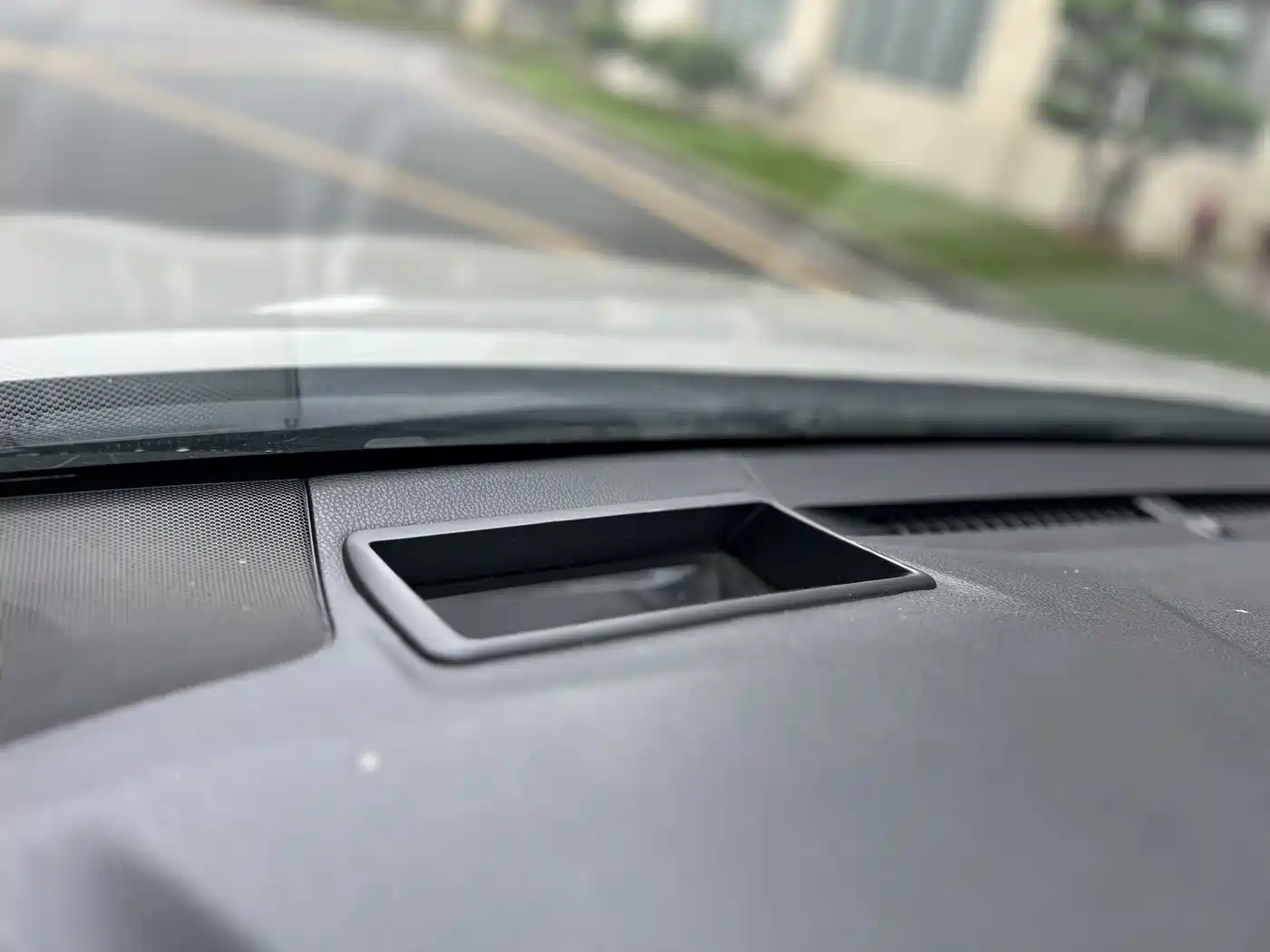 Toyota Camry 2018 2.5Q Flagship Edition фото 18