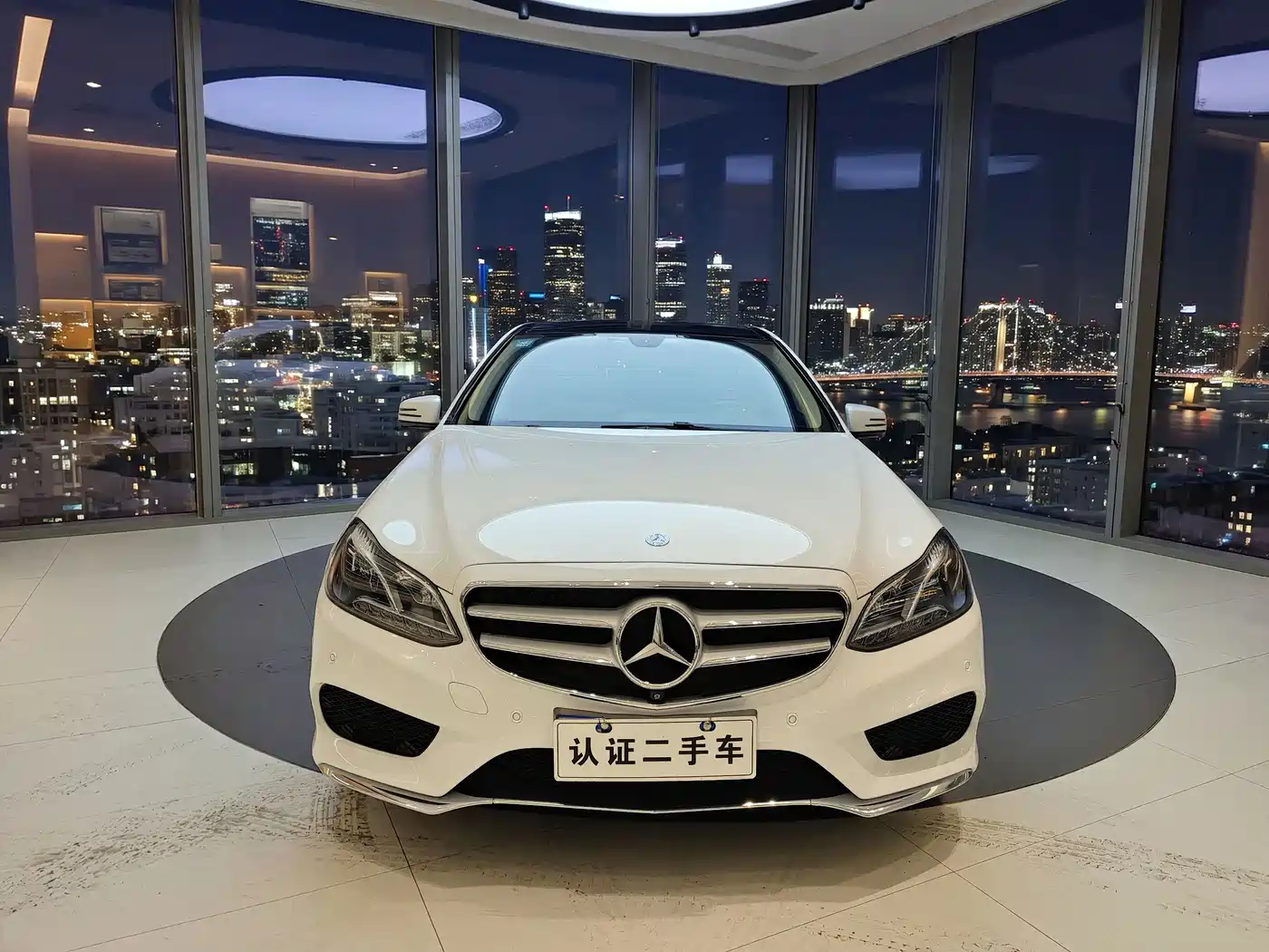 Mercedes-Benz E-Class 2015 Facelift E 260 L Sport фото 2