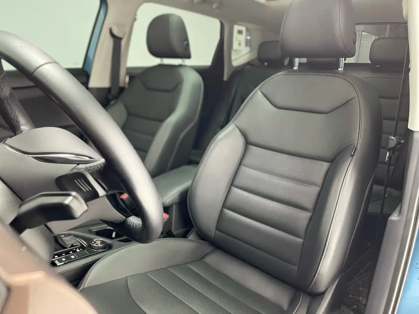 Volkswagen Tharu 2019 Model 330TSI 4WD Flagship Edition China VI фото 8