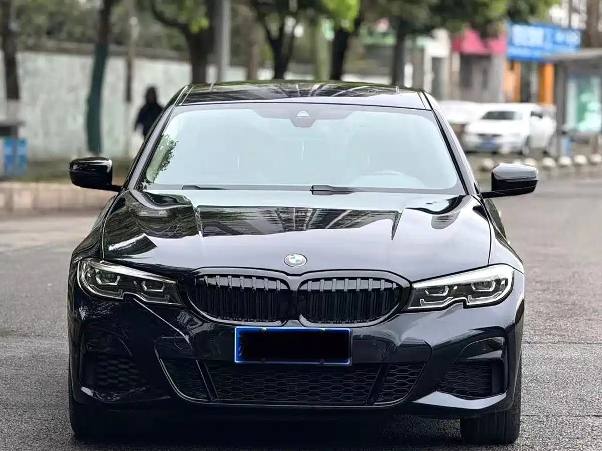 BMW 3-SERIES
