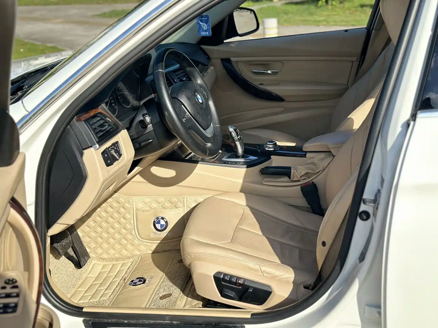 Фото 10 - BMW 3 Series