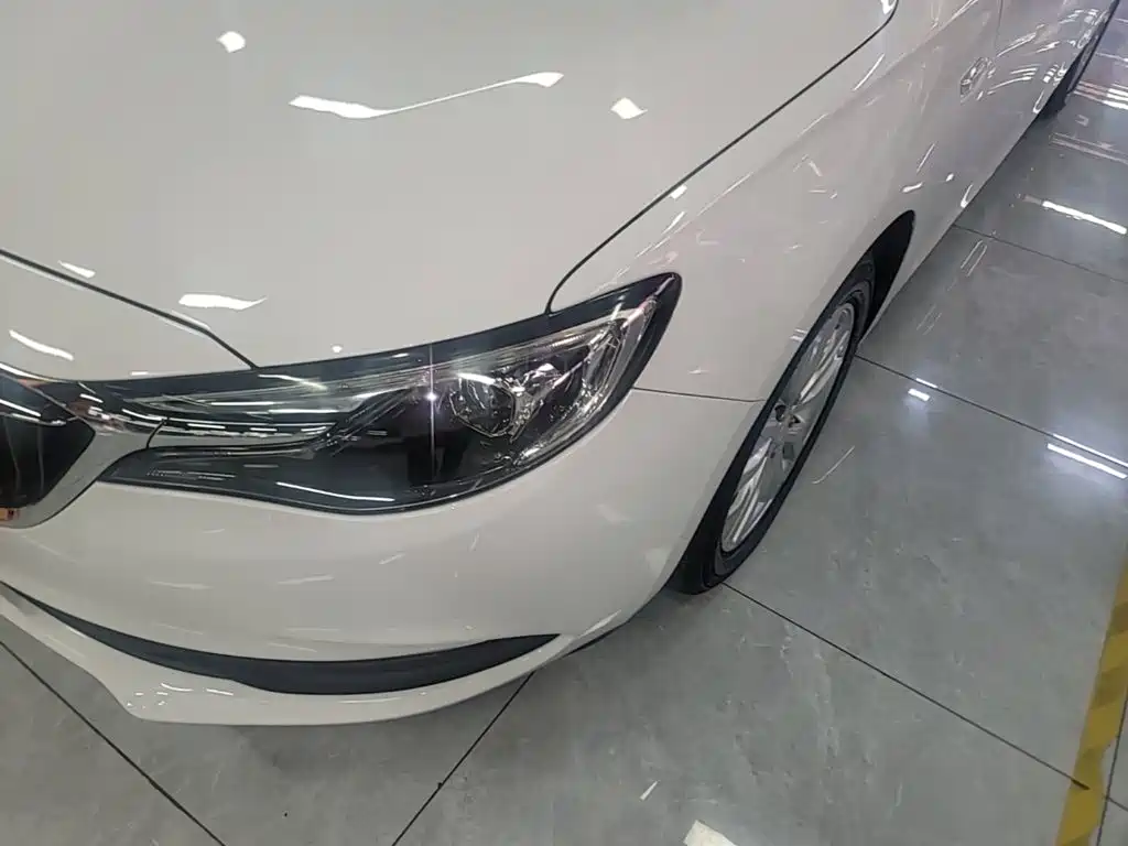 Фото 24 - Buick Excelle