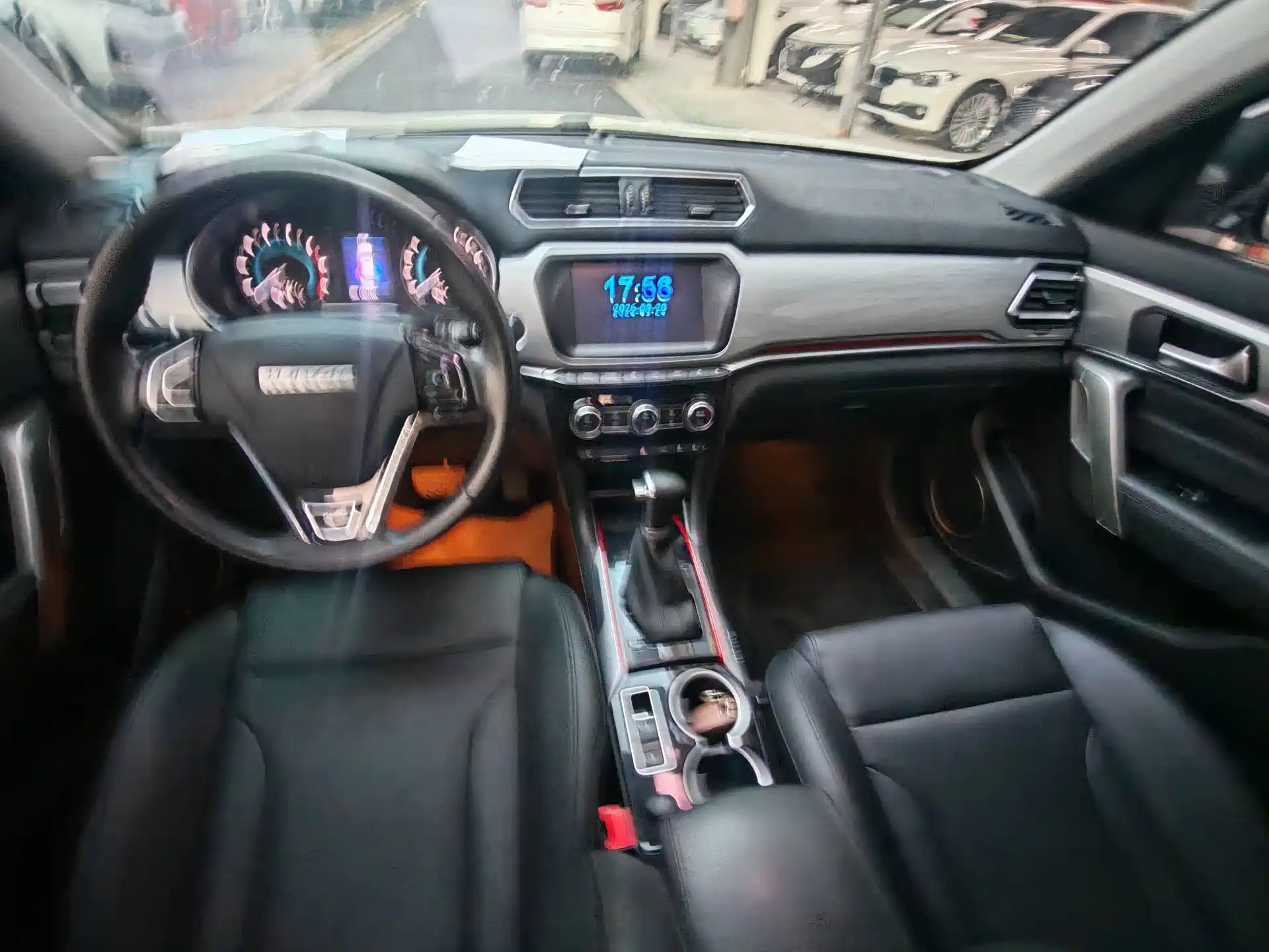 Фото 7 - Haval H2