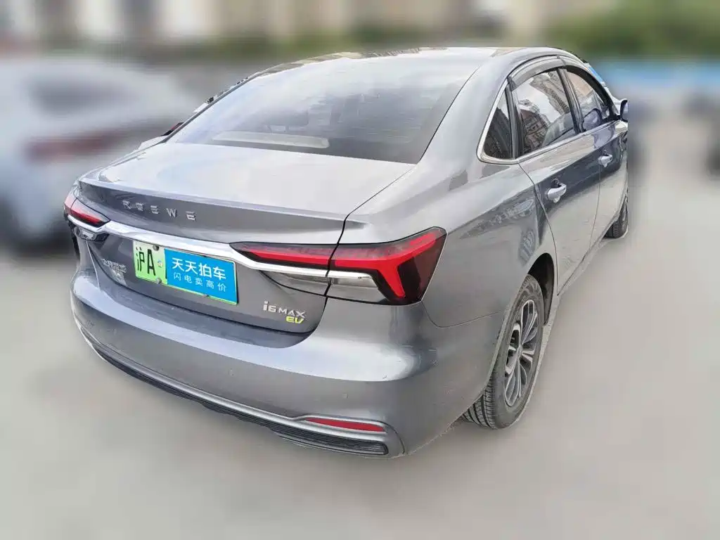 Фото 2 - Roewe i6 MAX EV
