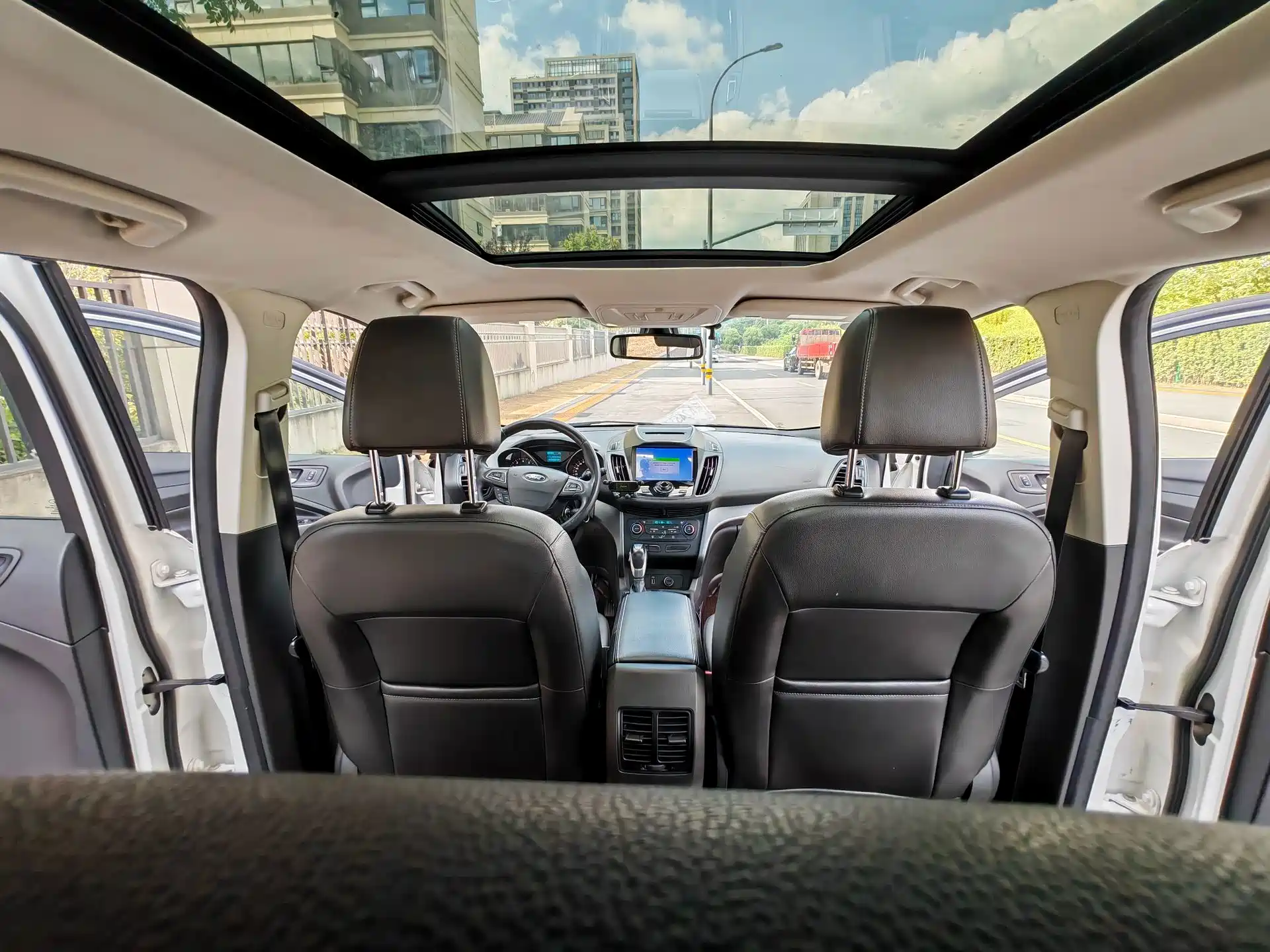 Photo 14 - Ford Kuga