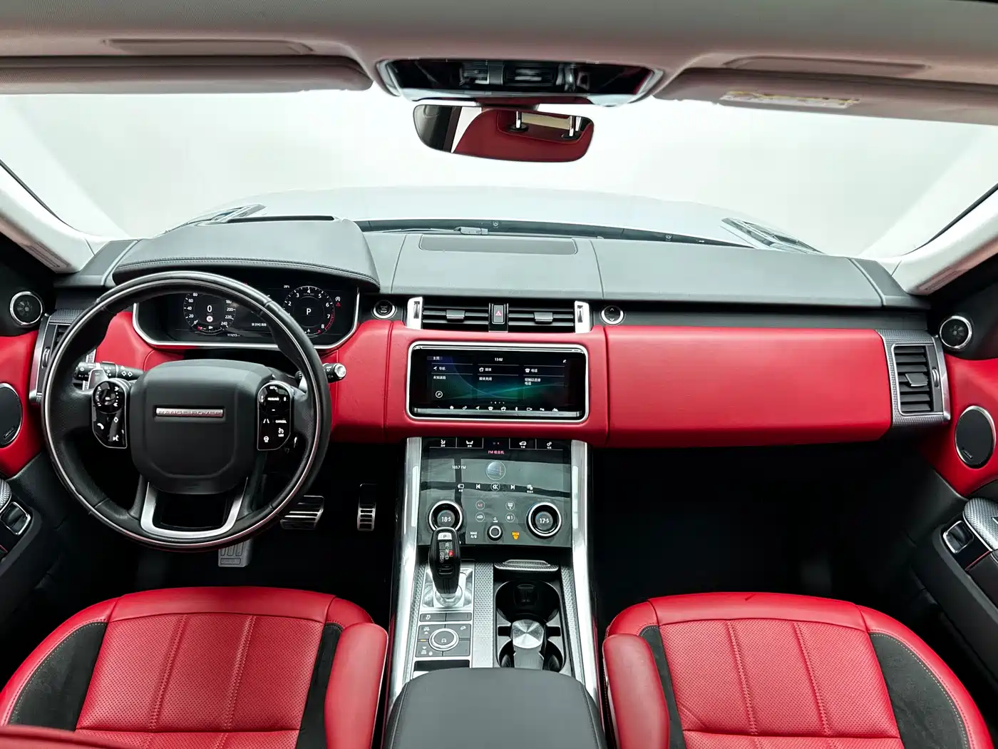 Land Rover Range Rover Sport 2021 3.0 L6 Gloss Black Edition фото 18