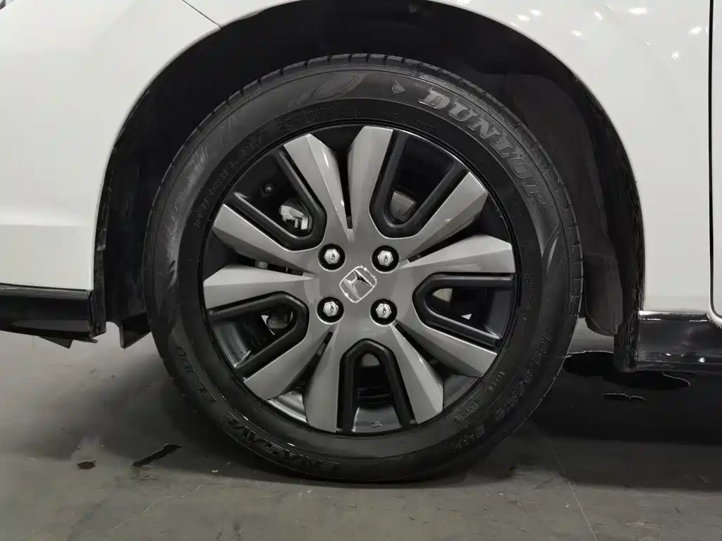 Фото 17 - Honda Fit