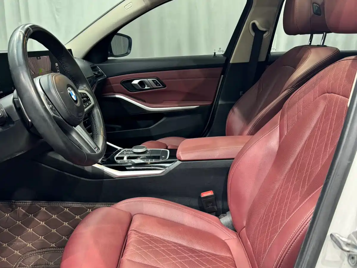 BMW 3 Series 2023 320Li M Sport Package фото 10