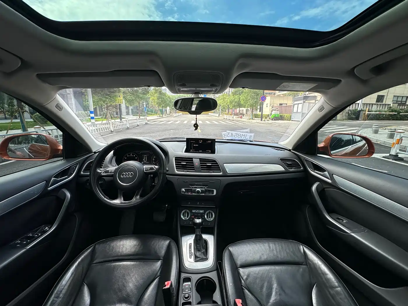 Audi Q3 2015 35 TFSI Comfort фото 8
