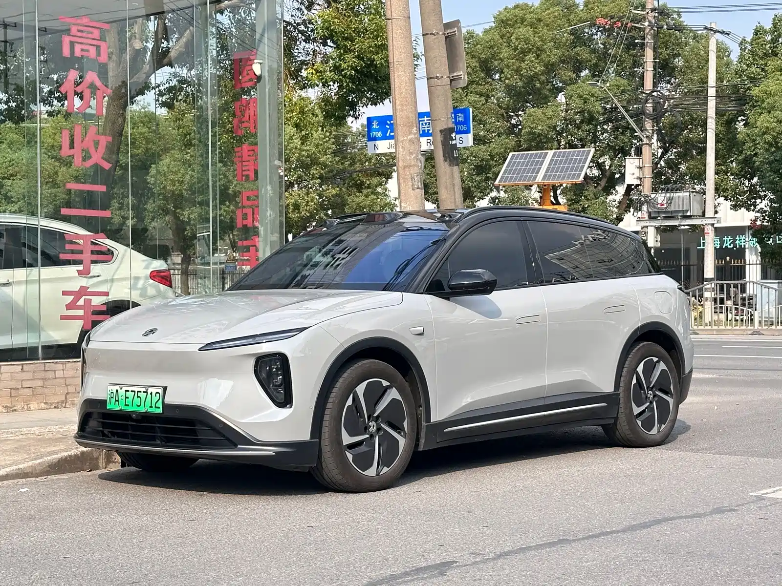 Фото 1 - NIO ES6