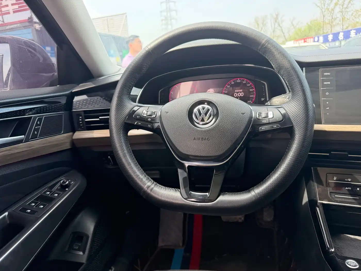 Volkswagen Passat 2020 330TSI Luxury Edition China VI фото 6
