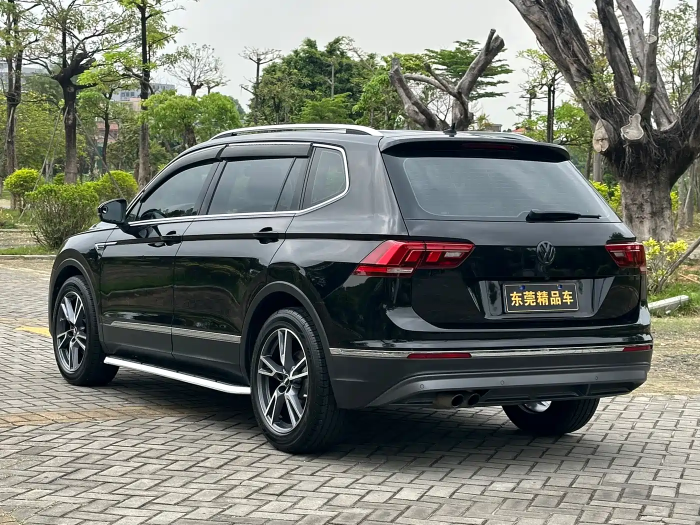 Volkswagen Tiguan L 2017 330TSI Automatic 2WD Luxury Edition фото 5