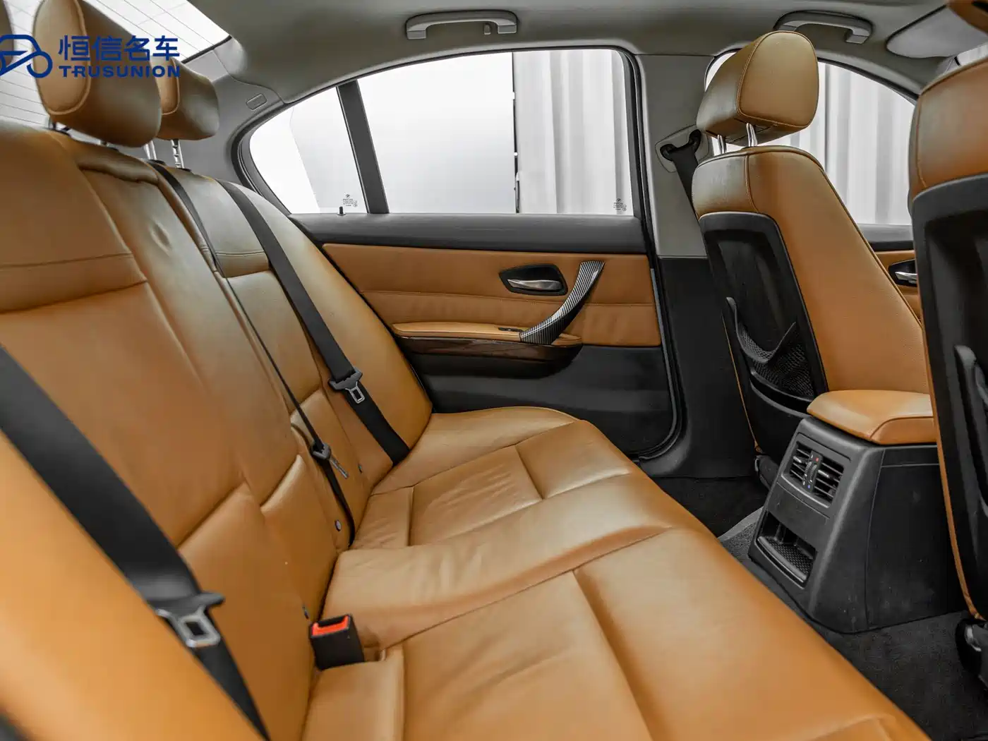 BMW 3 Series 2011 320i Fashion фото 16