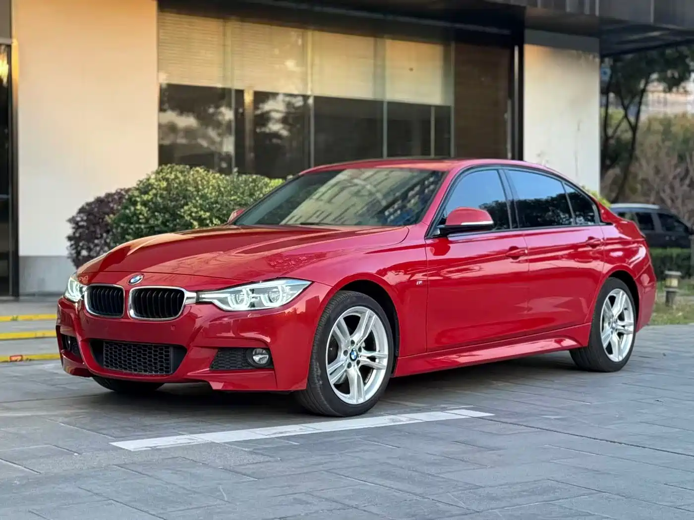 BMW 3 Series 2018 320Li Leading M Sport Package