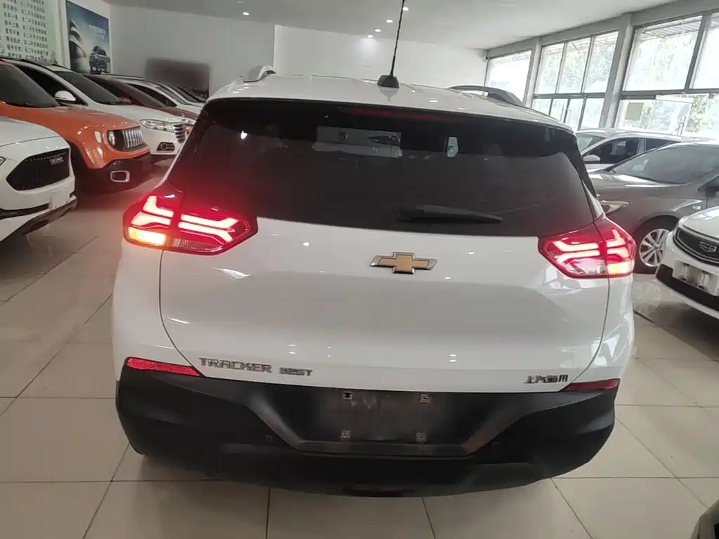 Chevrolet Trax 2021 2019 325T Auto Fun Edition China VI