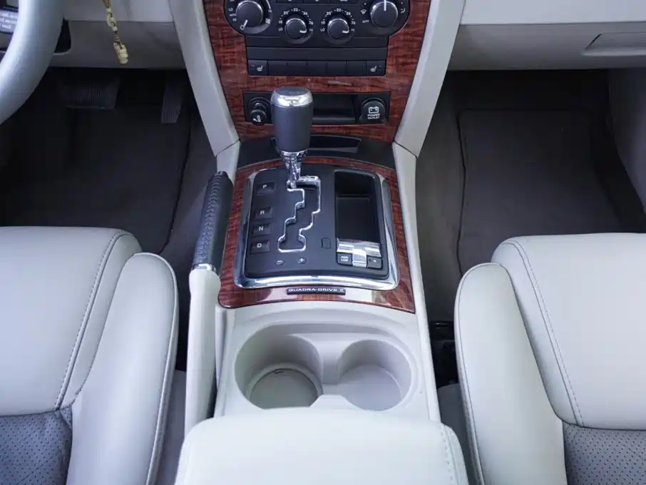 Jeep Commander Classic 2009 2008 Model 4.7