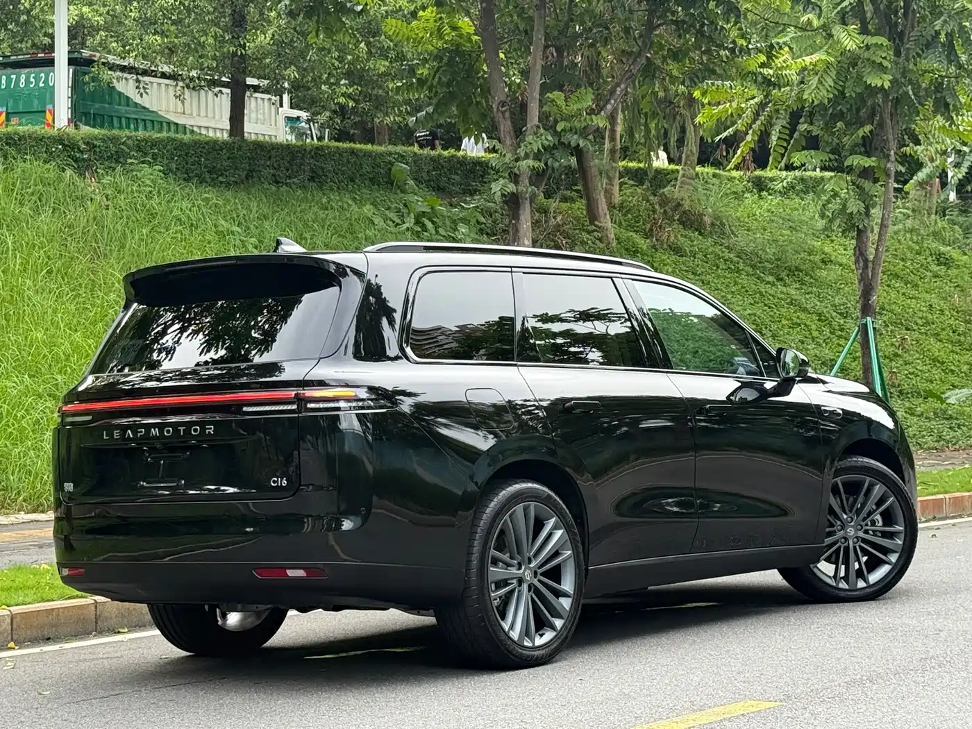 Leapmotor C16 2026 2026 Model Year EREV 280 LiDAR Premium Edition 6-Seater