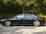 Photo 7 - Audi A8