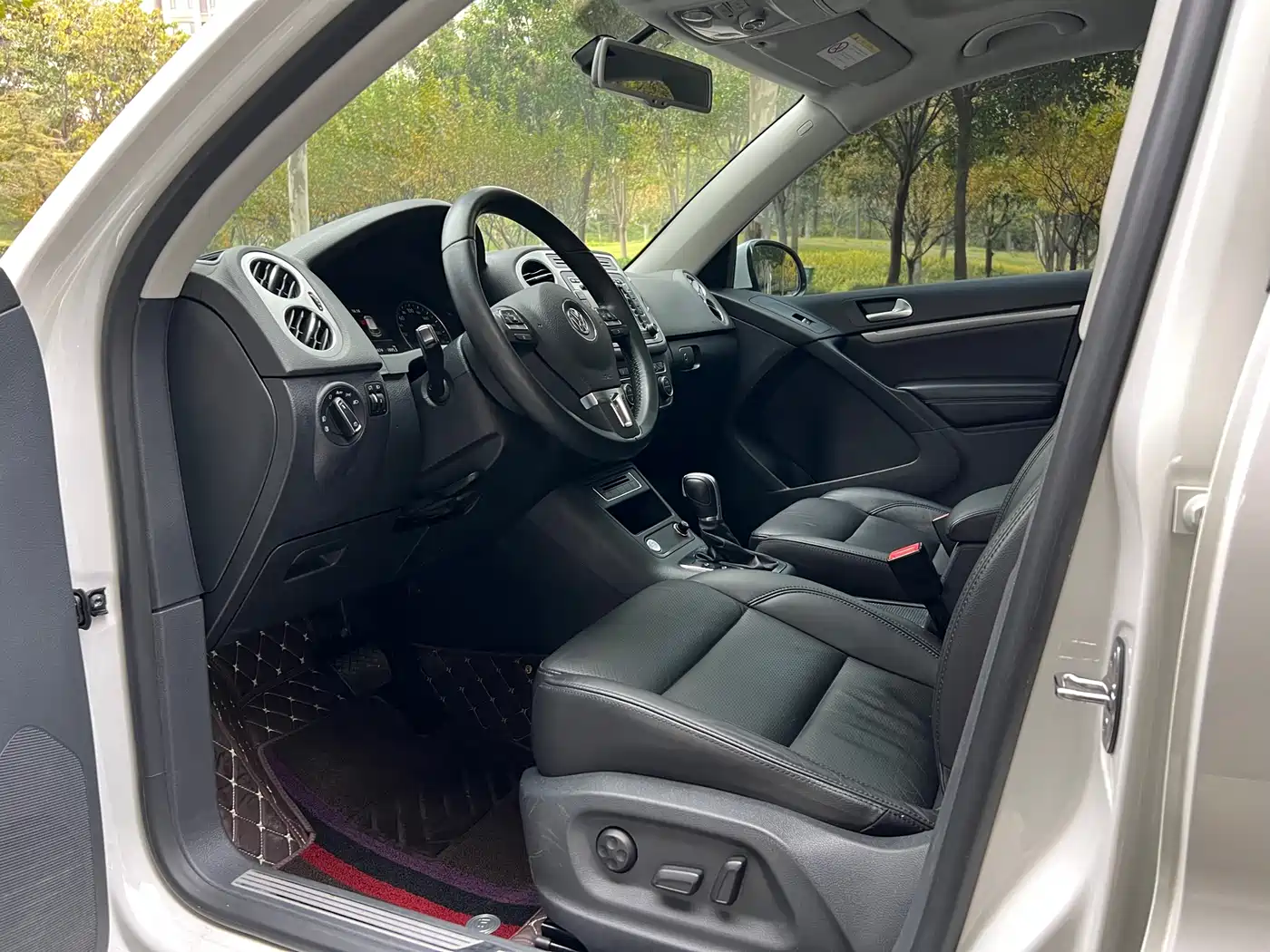 Volkswagen Tiguan 2015 1.8TSI Automatic 4WD Highline фото 7