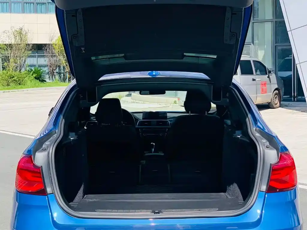 BMW 3 Series GT 2021 2020 320i M Sport Package
